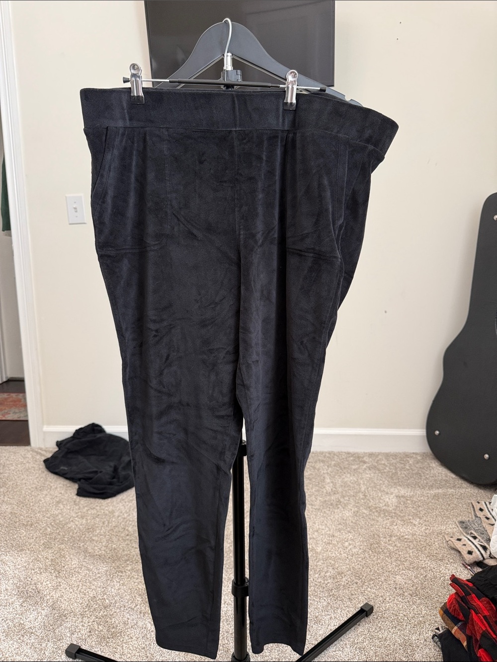 torrid Black velvet leggings